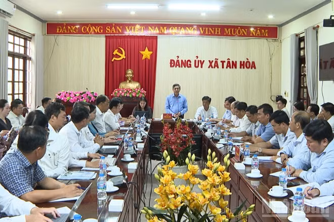 Quang cảnh buổi làm việc.