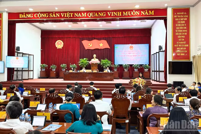 Quang cảnh kỳ họp. (Ảnh: VĂN ÚT)