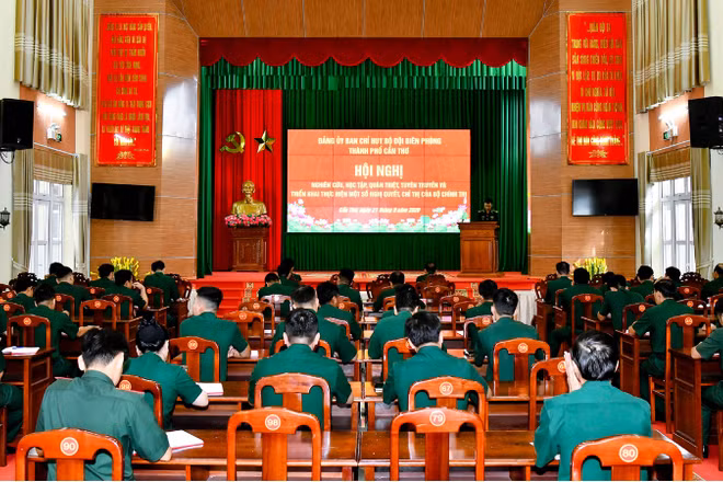 Quang cảnh hội nghị. (Ảnh: VĂN LONG)