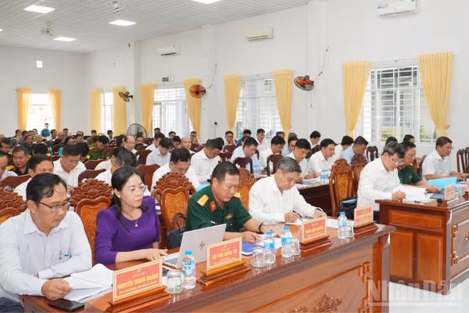 Các đại biểu dự hội nghị.