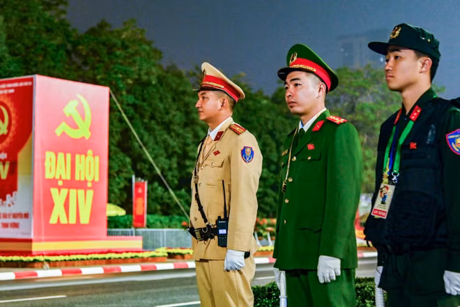 Lực lượng Công an thành phố Hà Nội bảo đảm an toàn trật tự Đại hội XIV của Đảng.