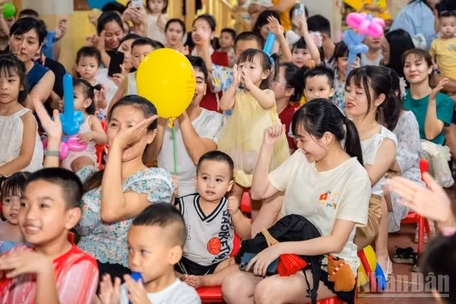 Nụ cười trẻ thơ. (Ảnh: HNV)