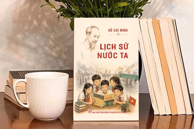 Chỉ với 208 câu thơ lục bát giản dị của Chủ tịch Hồ Chí Minh, cuốn sách Lịch sử nước ta đã tái hiện hành trình hàng nghìn năm dựng nước và giữ nước của dân tộc bằng cách kể gần gũi, giàu cảm xúc. 