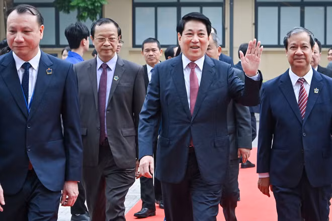 Chủ tịch nước Lương Cường dự Lễ kỷ niệm Ngày Nhà giáo Việt Nam và Đại hội Thi đua yêu nước ngành giáo dục. (Ảnh: Thủy Nguyên)