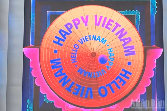 Khai mạc Ngày hội Việt Nam hạnh phúc 2025. 