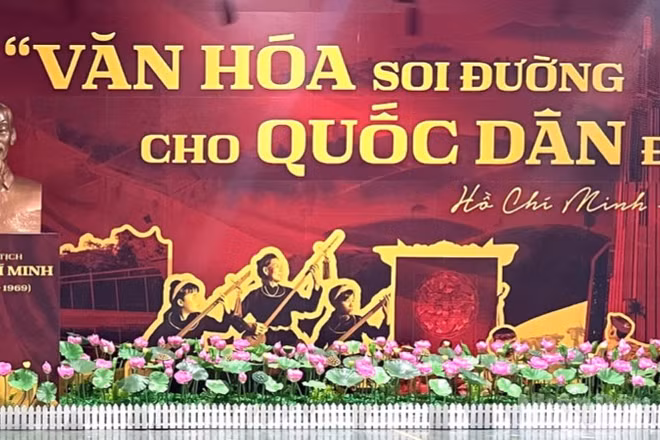 Ngày 26 và 27/12 sẽ diễn ra triển lãm giới thiệu “Thành tựu kinh tế, xã hội của đất nước sau 40 năm đổi mới, đặc biệt trong giai đoạn 2021–2025”.