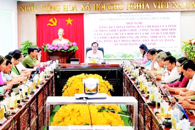 Lãnh đạo tỉnh Vĩnh Long thường xuyên tổ chức hội nghị để kiểm tra, đánh giá.
