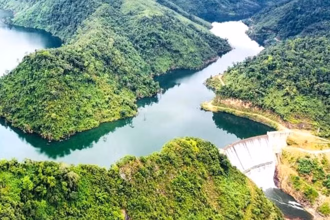 Lòng hồ thủy điện La Trọng. (Ảnh: Đức Dũng)