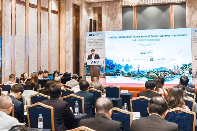 Chương trình kết nối hàng không và du lịch Việt Nam-Trung Quốc tại Thượng Hải.