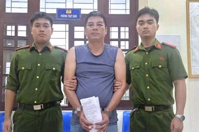  Công an tỉnh Quảng Trị khởi tố bị can đối với Đinh Xuân Sâm về hành vi giết người. (Ảnh: Công an Quảng Trị)