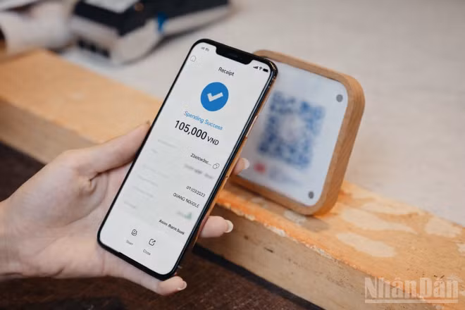 Mô phỏng giao dịch Basal Pay. (Ảnh: CÔNG VINH)