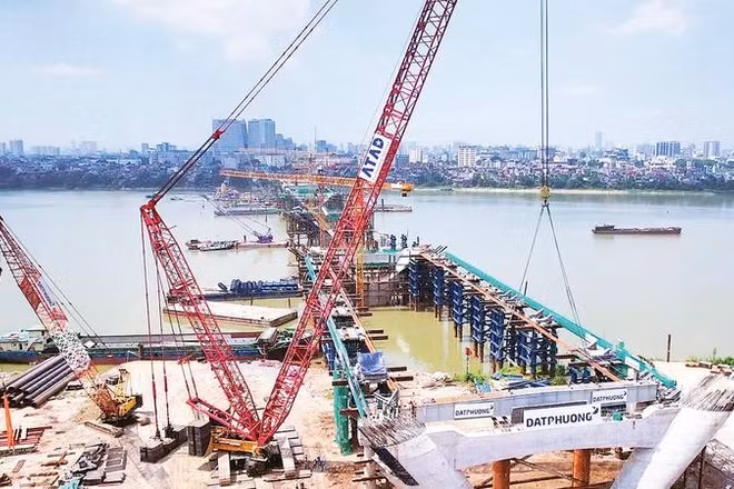 Công trường thi công dự án cầu Trần Hưng Đạo (Ảnh Nhà thầu thi công cung cấp)