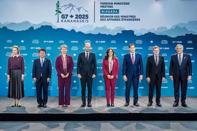 Các nhà ngoại giao G7 nhóm họp tại Canada. Ảnh: G7