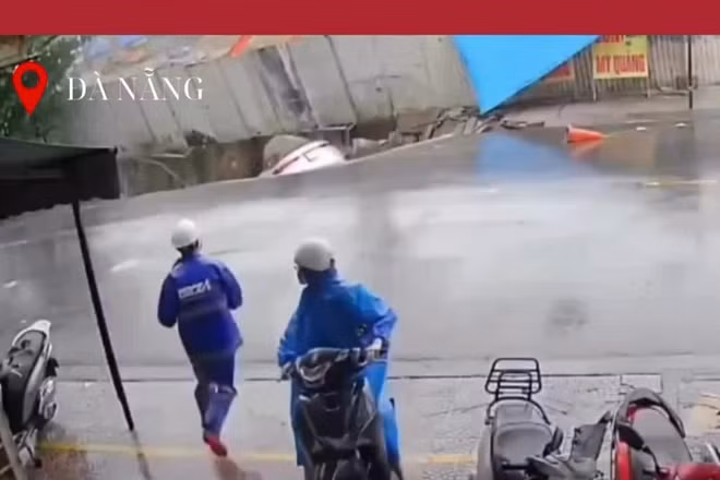Đà Nẵng: Camera nhà dân ghi lại cảnh hố sụt "nuốt chửng" hai xe hơi