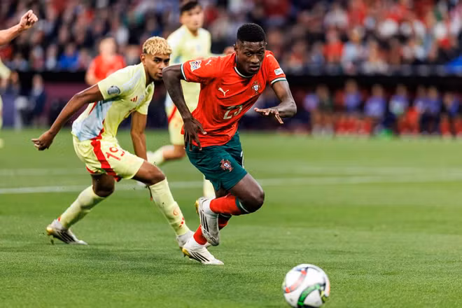 Lamine Yamal đã bắt đầu nếm trải thất bại như trong trận chung kết Nations League vừa qua (Ảnh: UEFA)