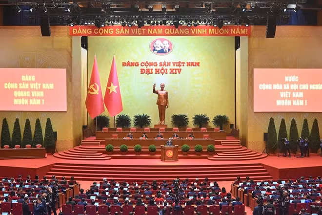 Toàn cảnh phiên họp trù bị Đại hội đại biểu toàn quốc lần thứ XIV của Đảng. (Ảnh: DUY LINH)