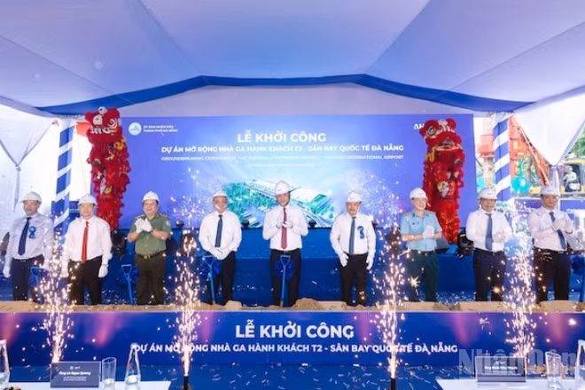 Khởi công Dự án mở rộng Nhà ga hành khách quốc tế Đà Nẵng với tổng vốn đầu tư gần 1.500 tỷ đồng. (Ảnh: ANH ĐÀO)