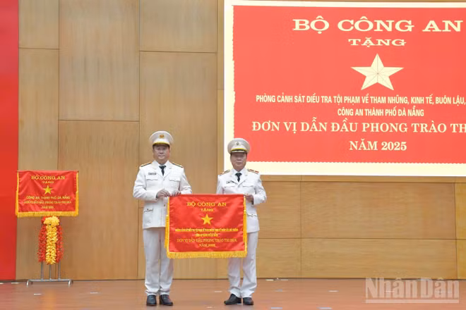 Phòng Cảnh sát Kinh tế, Công an thành phố Đà Nẵng là đơn vị dẫn đầu phong trào thi đua toàn quốc năm 2025. (Ảnh: ANH ĐÀO)
