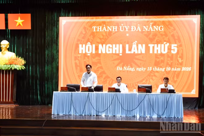 Khai mạc Hội nghị Ban Chấp hành Đảng bộ thành phố Đà Nẵng lần thứ 5. (Ảnh: ANH ĐÀO)