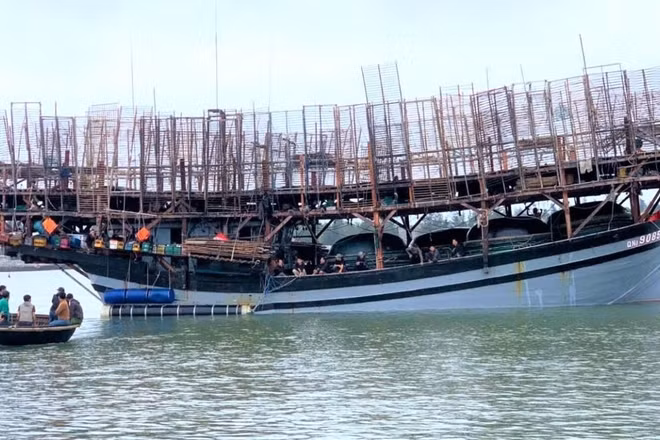 Tàu cá QNa-90859-TS khi đang neo đậu tại cảng An Hòa, xã Núi Thành, thành phố Đà Nẵng. (Ảnh: Địa phương cung cấp)