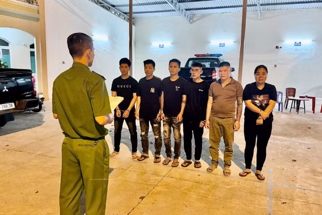 Các đối tượng tại cơ quan điều tra. (Ảnh: Công an cung cấp)