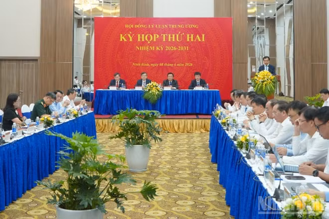 Quang cảnh Kỳ họp thứ hai Hội đồng Lý luận Trung ương. (Ảnh: HẢI ĐĂNG)