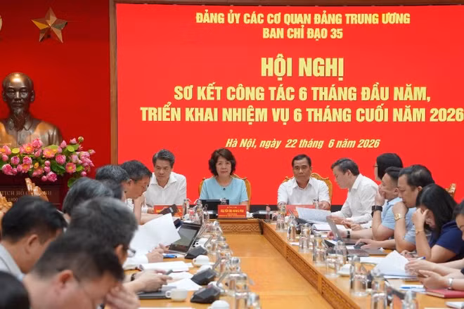 Quang cảnh hội nghị. 
