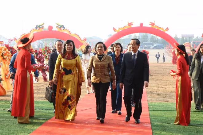 Phó Thủ tướng Chính phủ Phạm Thị Thanh Trà dự Lễ khởi công Dự án Khu công nghiệp Quế Võ II - Giai đoạn 2, tỉnh Bắc Ninh.