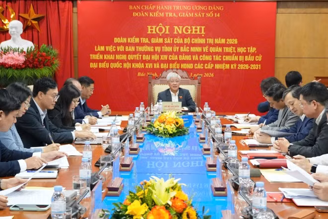 Đồng chí Đỗ Văn Chiến, Ủy viên Bộ Chính trị, Phó Chủ tịch Thường trực Quốc hội làm Trưởng đoàn, chủ trì buổi làm việc với Ban Thường vụ Tỉnh ủy Bắc Ninh.