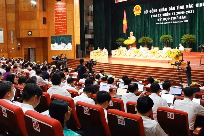 Toàn cảnh kỳ họp.