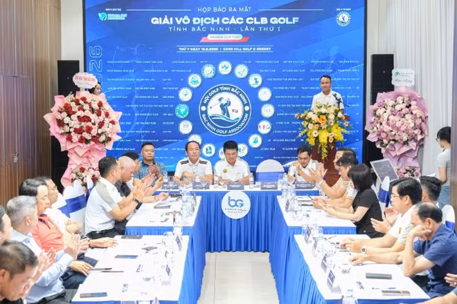 Quang cảnh buổi họp báo Giải Vô địch các câu lạc bộ Golf tại tỉnh Bắc Ninh.