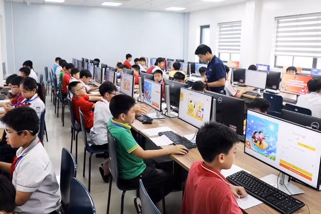 Gần 400 thí sinh tham gia Hội thi Tin học trẻ Bắc Ninh lần thứ 29.