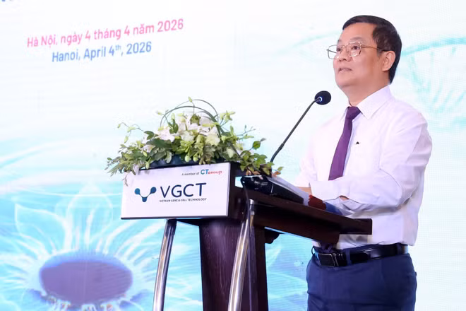 Tiến sĩ Vương Ánh Dương, Phó Cục trưởng Cục Quản lý khám, chữa bệnh (Bộ Y tế) phát biểu tại hội thảo.