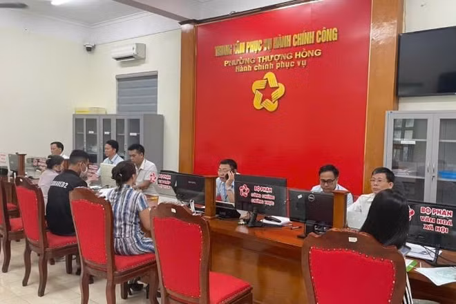 Bảo đảm việc thực hiện thủ tục hành chính, cung cấp dịch vụ công trực tuyến được liên thông, đồng bộ hiệu quả, không bị gián đoạn. (Ảnh: KIỀU GIANG)