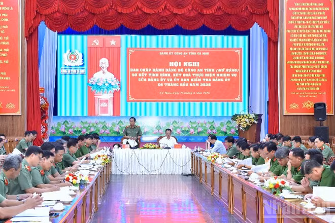 Công an tỉnh Cà Mau tổ chức Hội nghị Ban Chấp hành Đảng bộ mở rộng sơ kết 6 tháng đầu năm và triển khai nhiệm vụ 6 tháng cuối năm 2026.