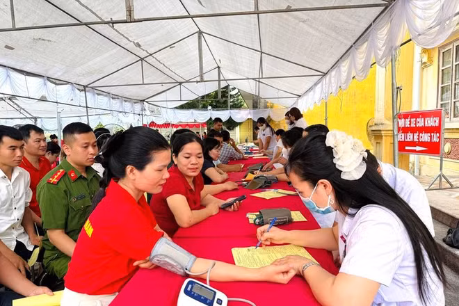 Ngày hội hiến máu tình nguyện hưởng ứng Hành trình Đỏ Lạng Sơn năm 2026.