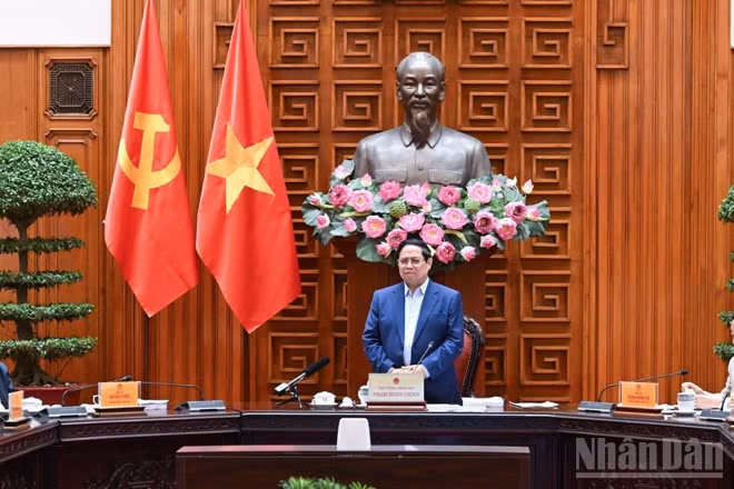 Thủ tướng Chính phủ chủ trì cuộc họp của Thường trực Chính phủ cho ý kiến về Đồ án quy hoạch Trục cảnh quan sông Hồng và Khu đô thị thể thao Olympic. (Ảnh: Trần Hải)