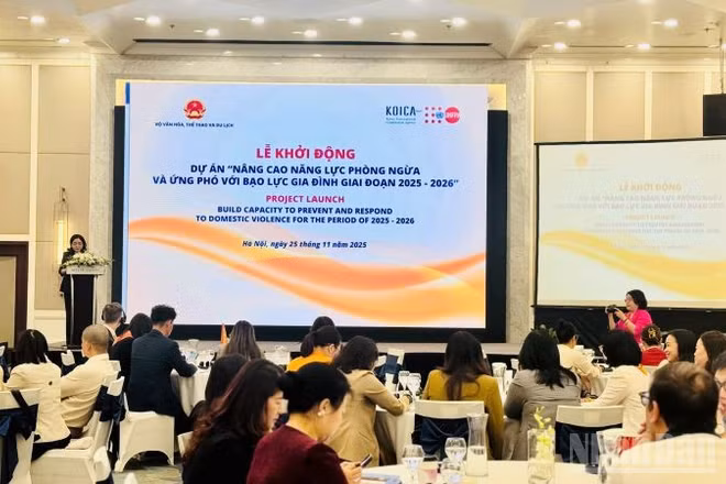 Các đại biểu trong nước và quốc tế tham dự sự kiện. (Ảnh: HNV)