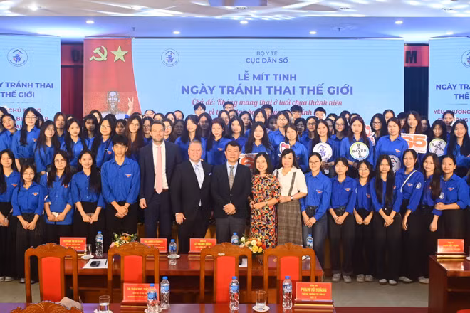 Vấn đề mang thai tuổi vị thành niên tại Việt Nam còn nhiều lo ngại