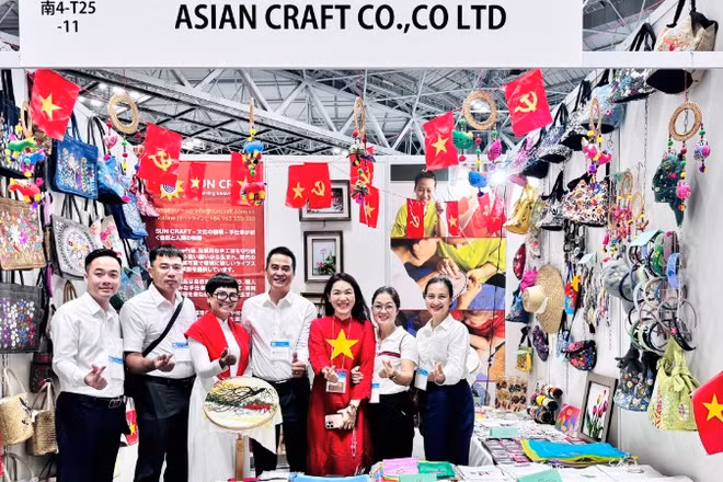 Đoàn công tác của Sở Công thương Hà Nội cùng các doanh nghiệp tham gia Tokyo International Gift Show-TGIS 2025.