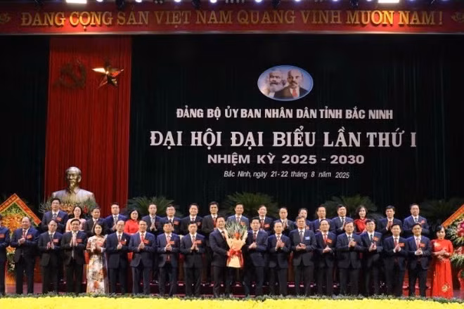 Ban chấp hành Đảng bộ Ủy ban nhân dân tỉnh Bắc Ninh khoá 1, nhiệm kỳ 2025-2030 ra mắt.