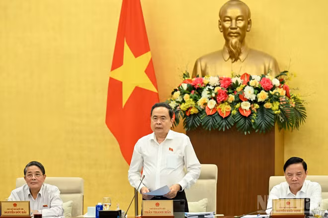 Chủ tịch Quốc hội Trần Thanh Mẫn chủ trì Phiên họp thứ 56 của Ủy ban Thường vụ Quốc hội. (Ảnh: DUY LINH)