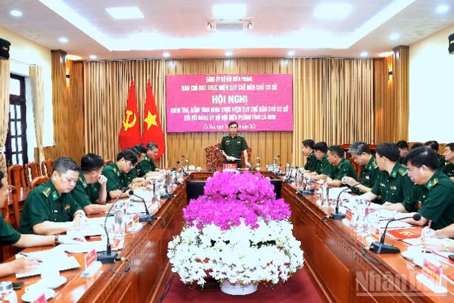 Đoàn công tác của Bộ Tư lệnh Bộ đội Biên phòng kiểm tra việc thực hiện Quy chế dân chủ cơ sở tại cơ quan Ban Chỉ huy Bộ đội Biên phòng Cà Mau.
