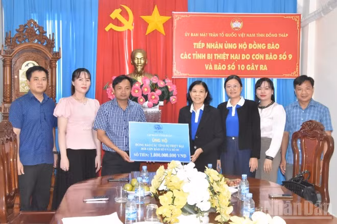 Doanh nghiệp đóng góp 1 tỷ đồng ủng hộ đồng bào bị thiệt hại do bão