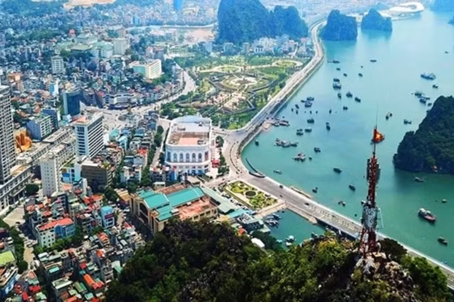 Quảng Ninh cũng là một trong những địa phương đi đầu về phát triển hạ tầng liên kết vùng và cải cách thủ tục đầu tư. (Ảnh: VARS)