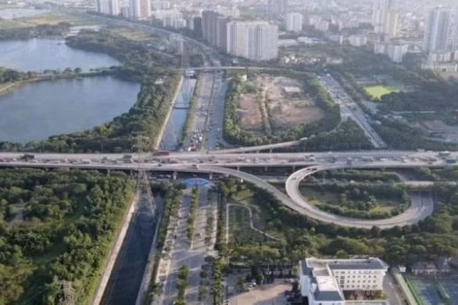 Hạ tầng đang tái định hình cấu trúc vùng đô thị Hà Nội theo mô hình đa cực (Ảnh: VARS)