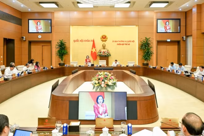 Điều chỉnh thời gian tổ chức hội nghị hiệp thương và hội nghị lấy ý kiến cử tri nơi cư trú 