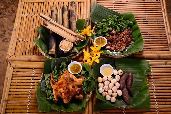 Món ăn của người Cơ-ho, Làng Cù Lần, Lâm Đồng. (Ảnh: Báo Dân tộc và phát triển) Món ăn của người Cơ-ho, Làng Cù Lần, Lâm Đồng. (Ảnh: Báo Dân tộc và phát triển)