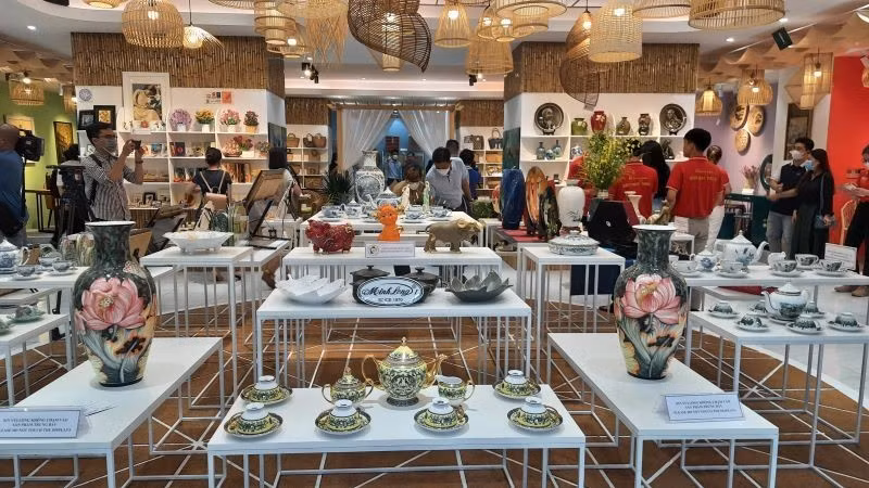 Doanh nghiệp Thành phố Hồ Chí Minh trưng bày, giới thiệu sản phẩm tại showroom Trung tâm Xúc tiến Thương mại và Đầu tư Thành phố Hồ Chí Minh.
