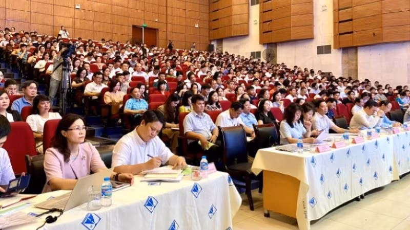 Sở Giáo dục và Đào tạo Hà Nội phổ biến những điểm mới trong kỳ thi lớp 10 tới 201 điểm thi toàn thành phố.